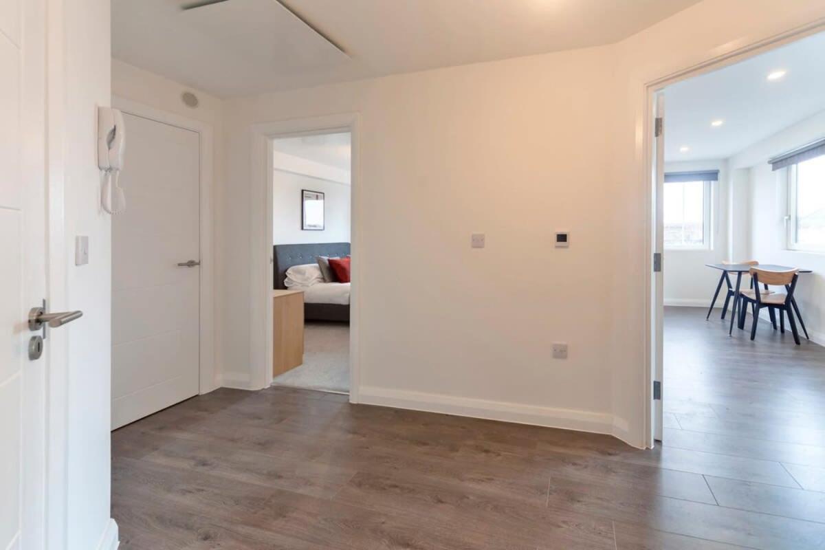 Lovely 1 Bedroom Apartment In Ashford 애슈퍼드 외부 사진